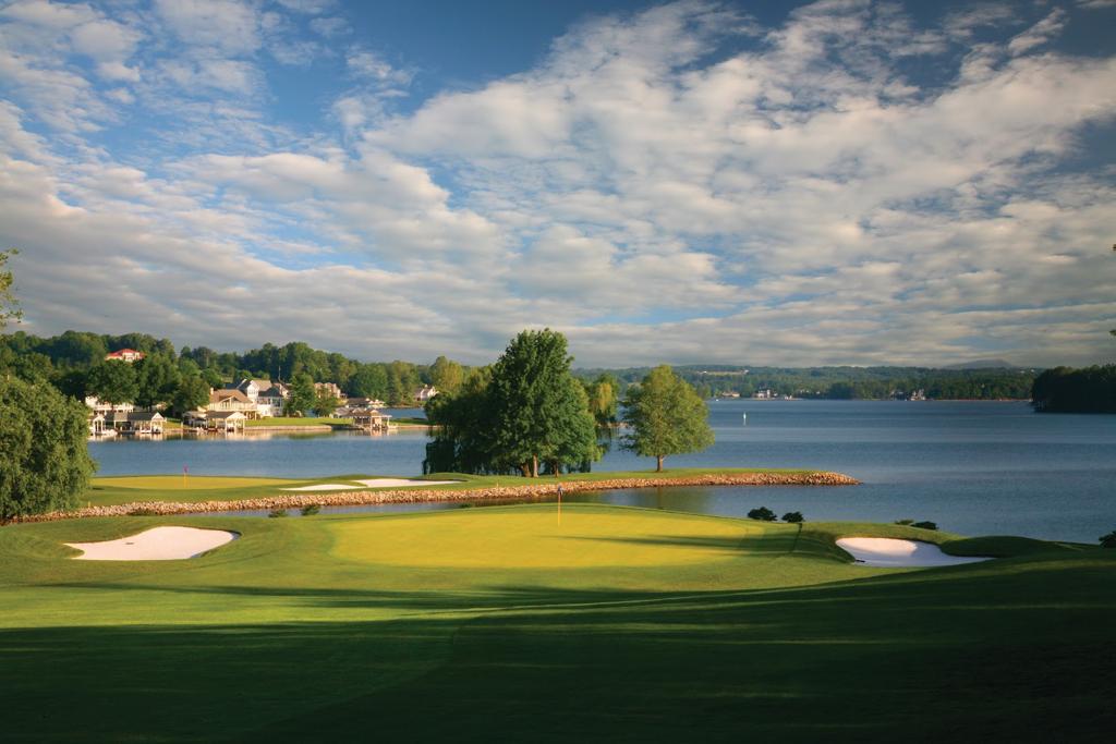 the-waters-edge-country-club-4